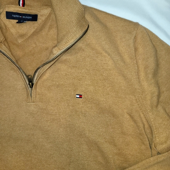 Tommy Hilfiger XL Tan 1/4 Zip Pullover Sweater - Picture 2 of 5